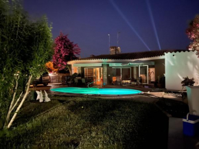 Casa Requesens, freiligendes Ferienhaus, komplett erschlossen